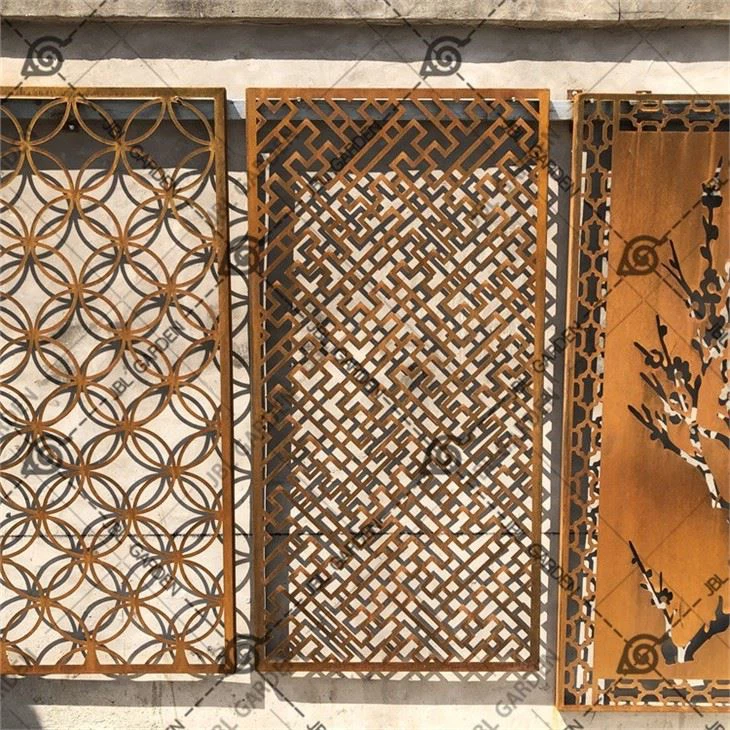 Metal Screen Privacy Screen