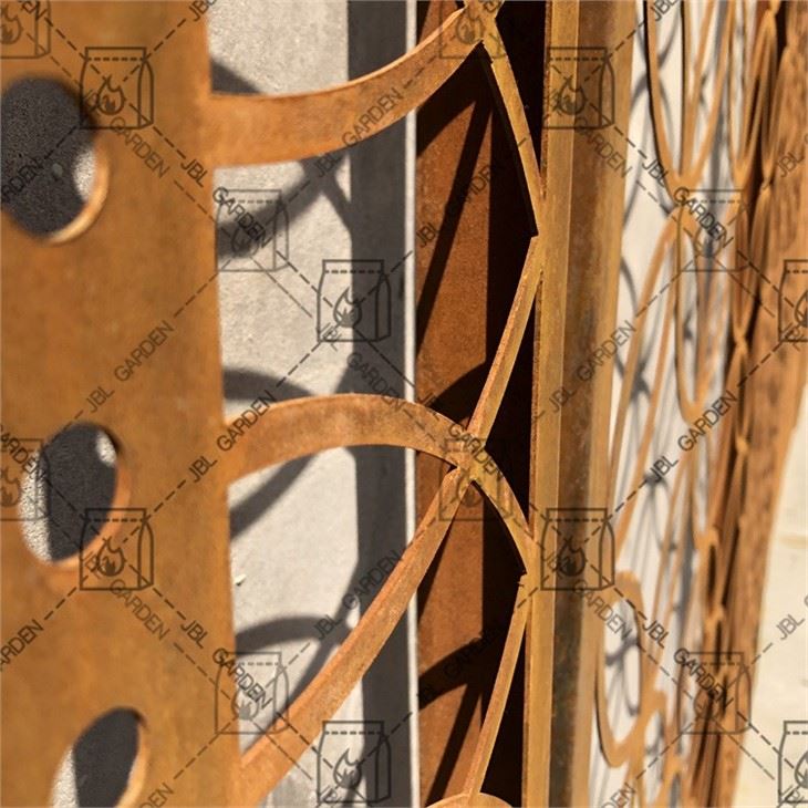 Metal Screens And Patterns