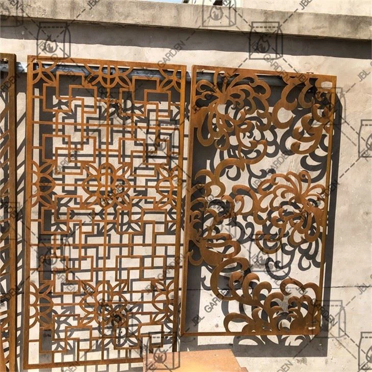 Screens And Panels With Free Standing