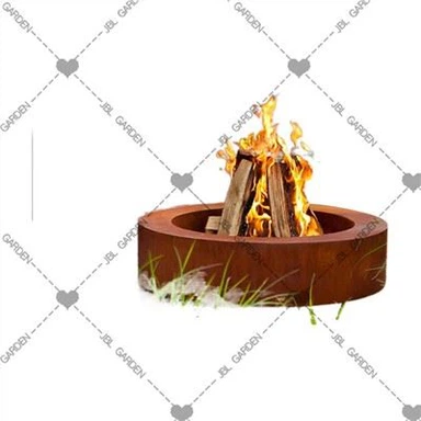 Большая круглая стальная яма для костра