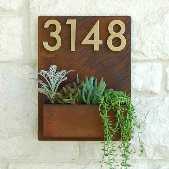 Metal Wall Mounted Planter